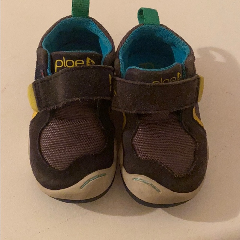 Plae TY Shoes - size 6 toddler